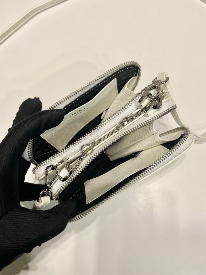 Pra*a triangle pouch